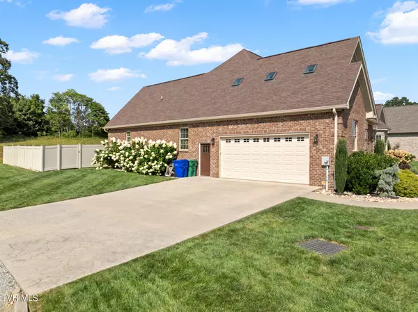 Morristown, TN 37813,5262 Aspen AVE