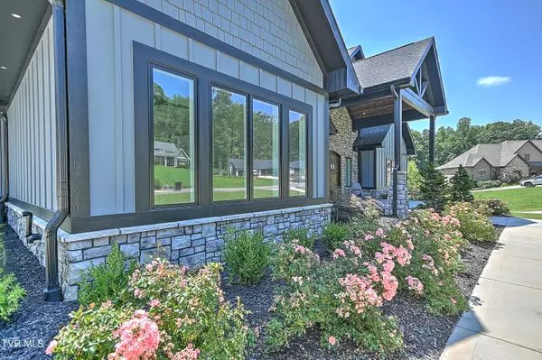 Piney Flats, TN 37686,5607 Hester CT