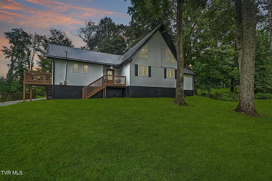 1849 Weaver Branch RD, Piney Flats, TN 37686
