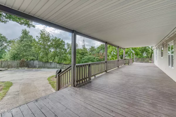 Bristol, TN 37620,518 V I Ranch RD