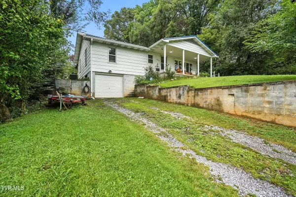 Kingsport, TN 37660,3404 Page ST