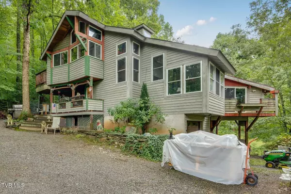 Johnson City, TN 37601,1530 Powder Branch RD