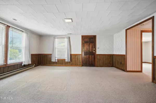 Norton, VA 24273,1050 Spruce AVE