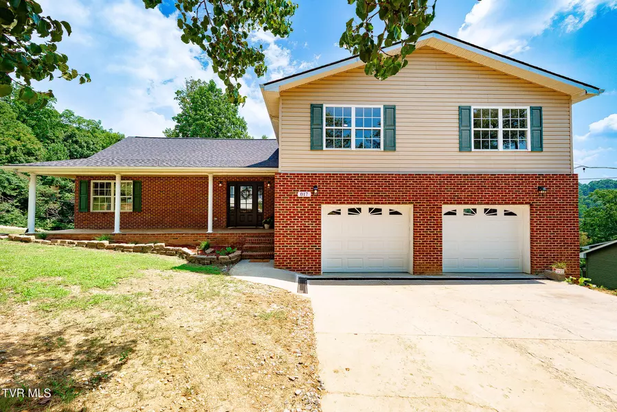 817 Stuffle ST, Kingsport, TN 37660