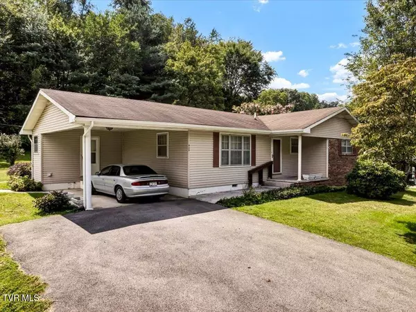 429 Dogwood Heights DR, Tazewell, TN 37879