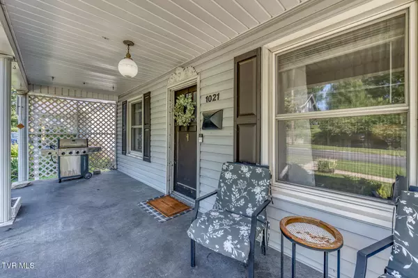 Bristol, TN 37620,1021 Georgia Ave #1