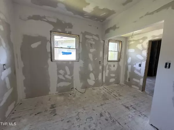 Appalachia, VA 24216,308 Spruce ST