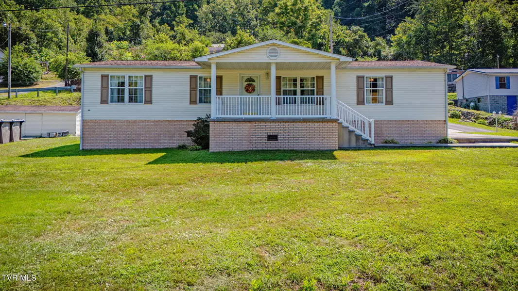 1039 Leperchaun RD, Big Rock, VA 24603
