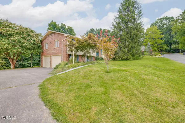Kingsport, TN 37664,5345 Kiowa ST