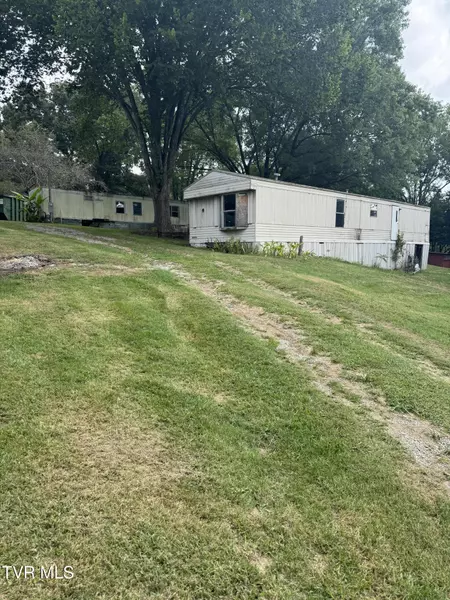 146 & 148 County Hill RD, Blountville, TN 37617