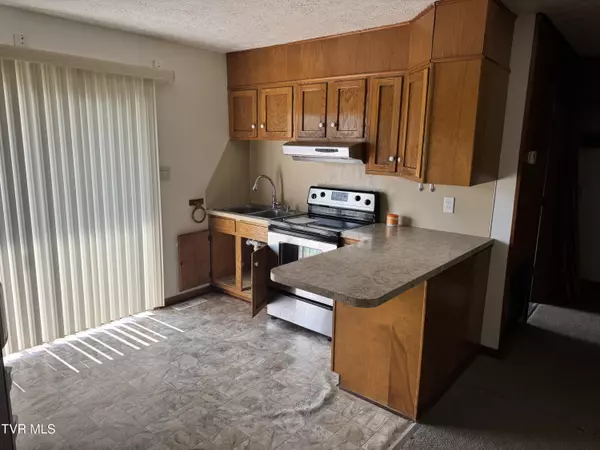 Kingsport, TN 37663,1138 Jackson Hollow RD #1 & 2