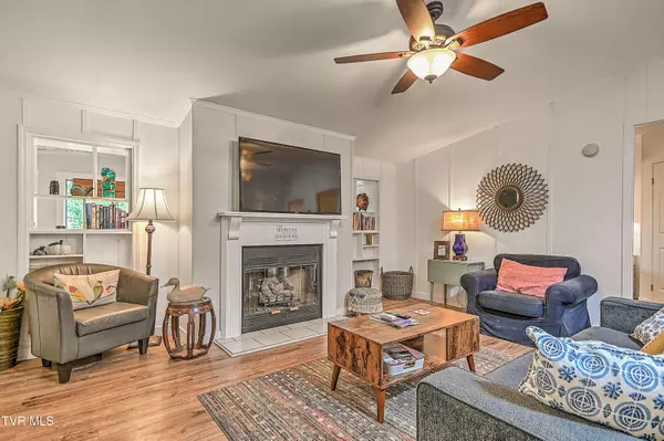 Butler, TN 37640,162 Lakeside DR