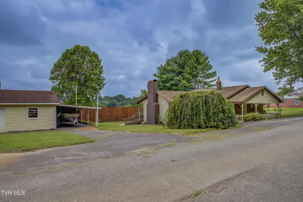 Johnson City, TN 37601,126 Jaynes RD