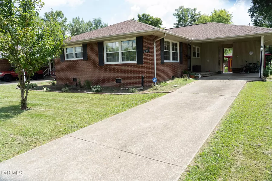 2020 Hermitage DR, Kingsport, TN 37664