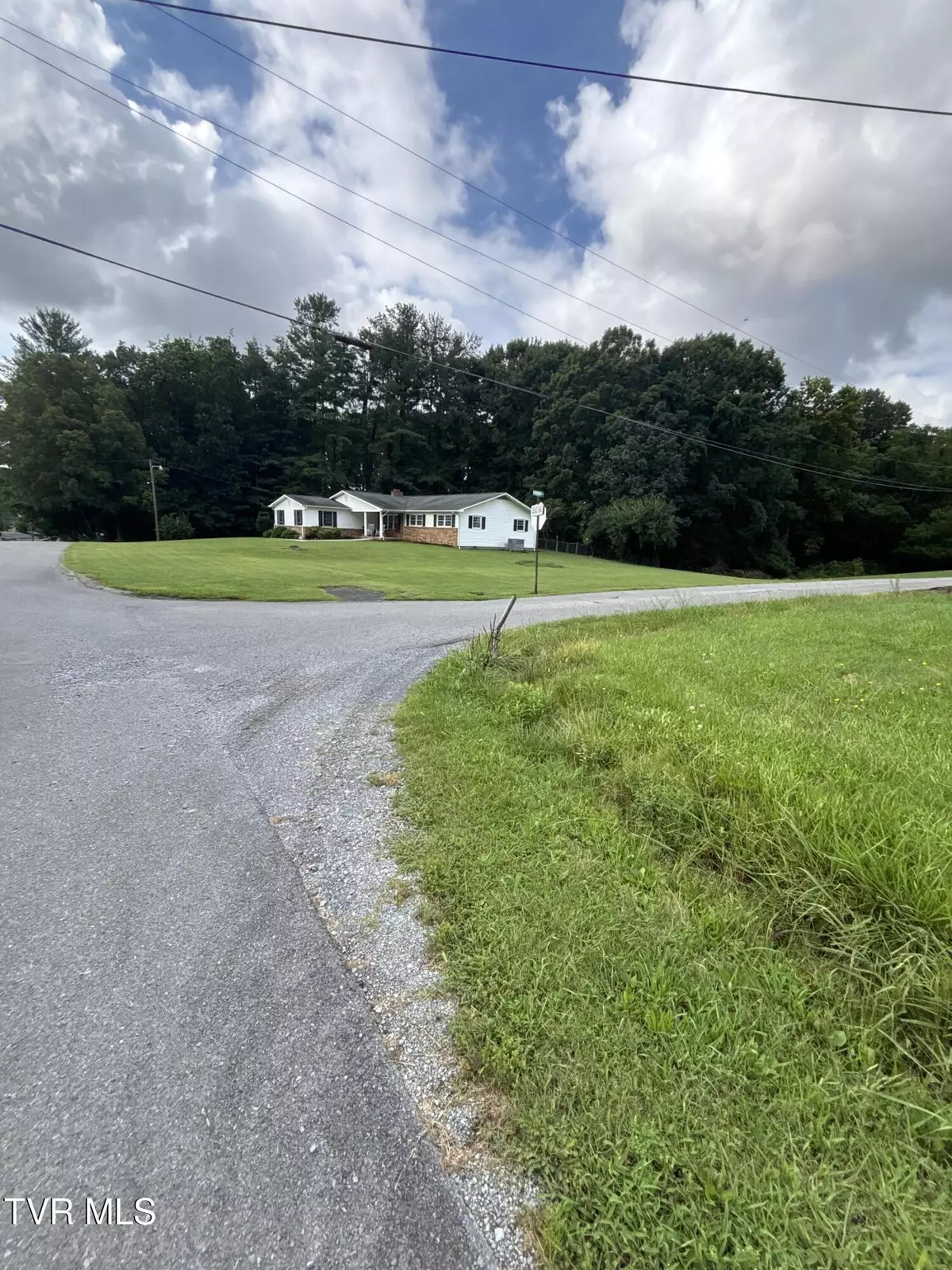 Elizabethton, TN 37643,102 Piedmont ST