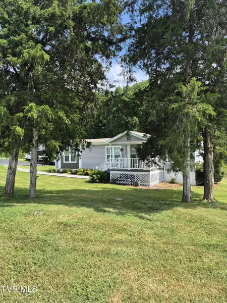 540 Mulberry DR, Bluff City, TN 37618