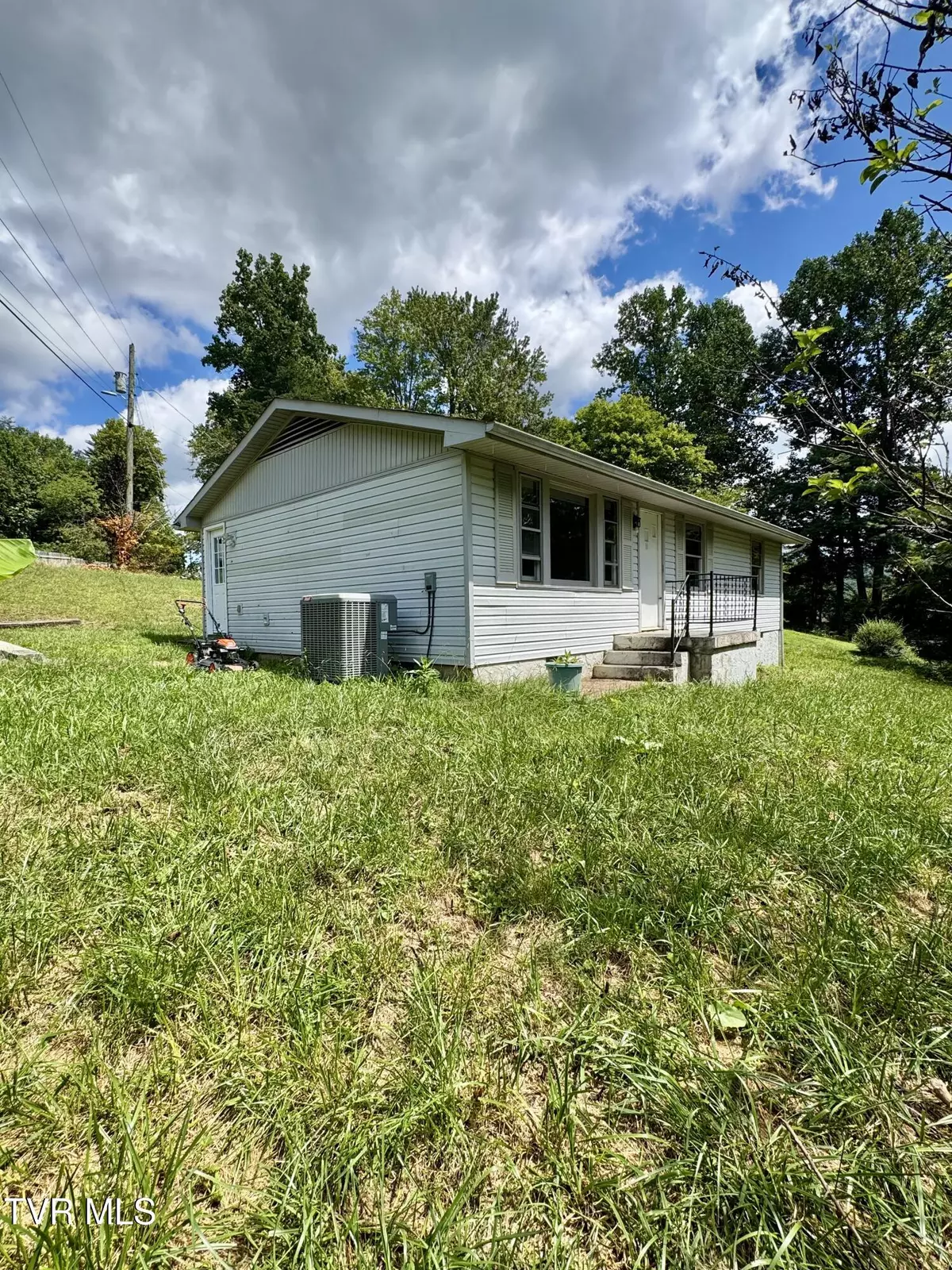 Unicoi, TN 37692,134 Honeycutt RD