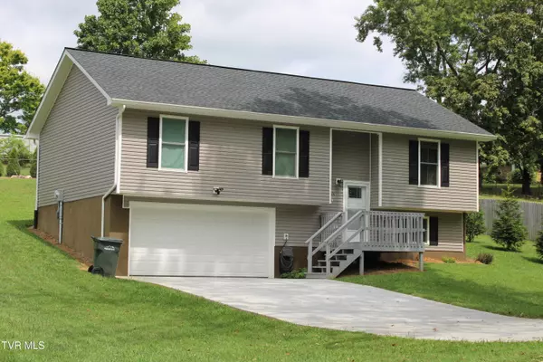 Greeneville, TN 37745,95 Woodcrest DR