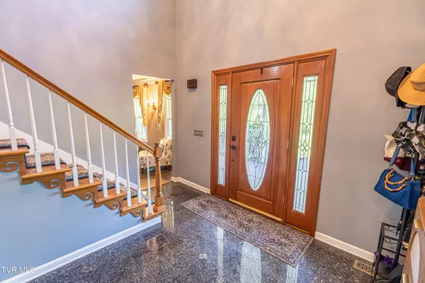 Abingdon, VA 24211,19328 Stirrup DR