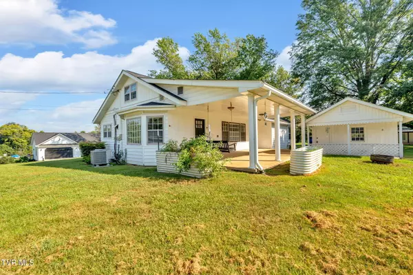 Johnson City, TN 37601,204 Adair DR