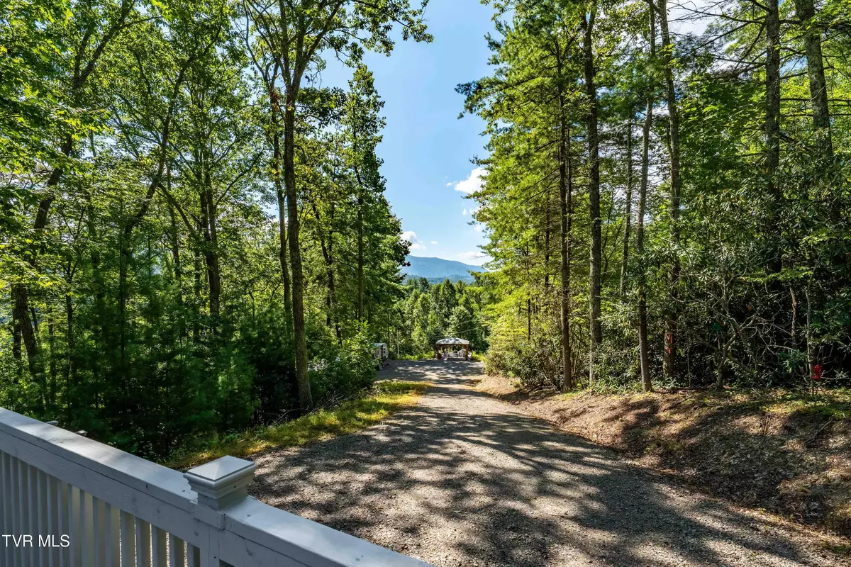 Trade, TN 37691,584 Dotson RD