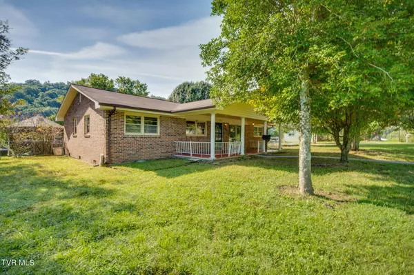 Kingsport, TN 37663,883 Summerville RD