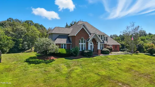 Castlewood, VA 24224,293 Greystone DR