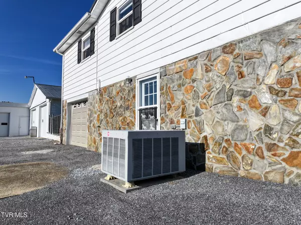 Greeneville, TN 37743,215 White Sands Rd