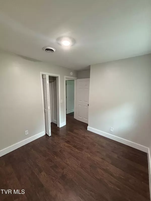 Bristol, TN 37620,205 Mission DR