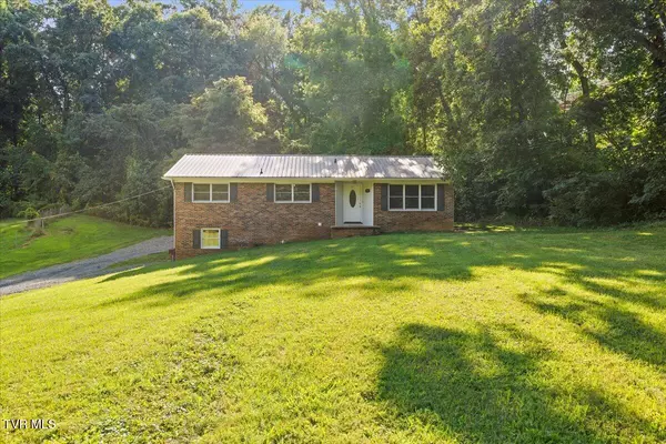 Johnson City, TN 37601,3907 Timberlake RD #2