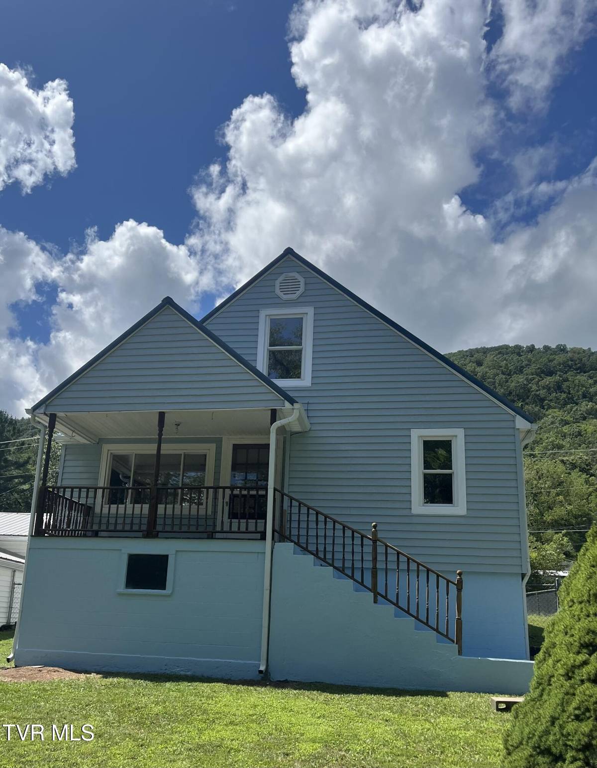 Big Stone Gap, VA 24219,9 2nd Avenue E