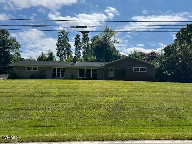 1890 Forge Creek RD, Mountain City, TN 37683