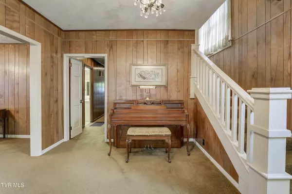 Erwin, TN 37650,311 Union ST