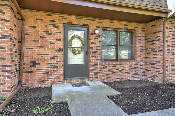 Bristol, VA 24201,127 Oakcrest CIR #4