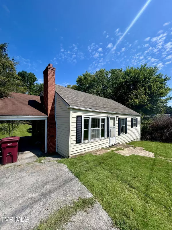 Johnson City, TN 37604,3578 Market ST