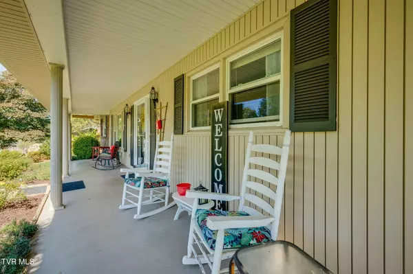 Kingsport, TN 37663,305 Cory WAY