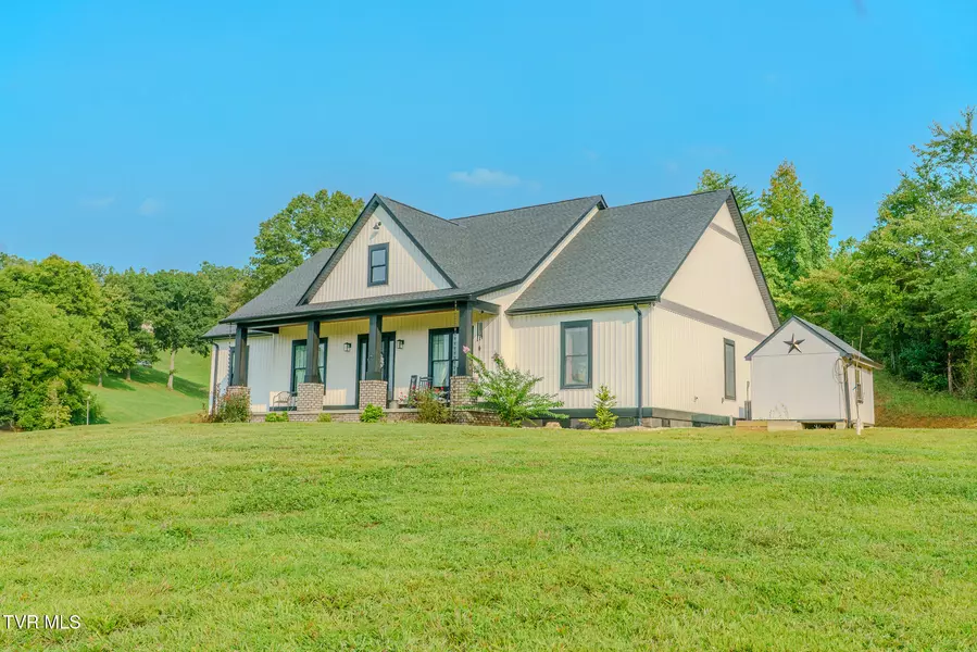 1863 Chapman HWY, Sevierville, TN 37876