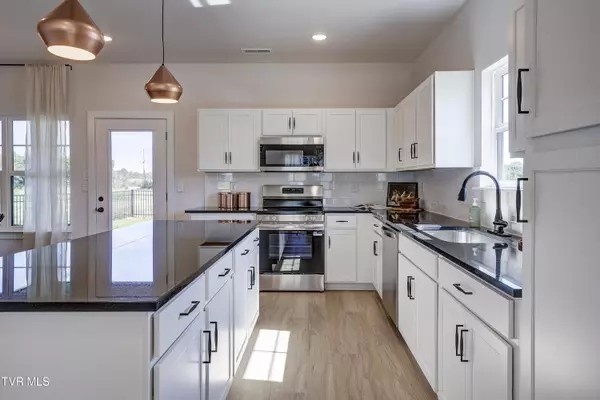 Blountville, TN 37617,4160 Gambrel Oaks ST