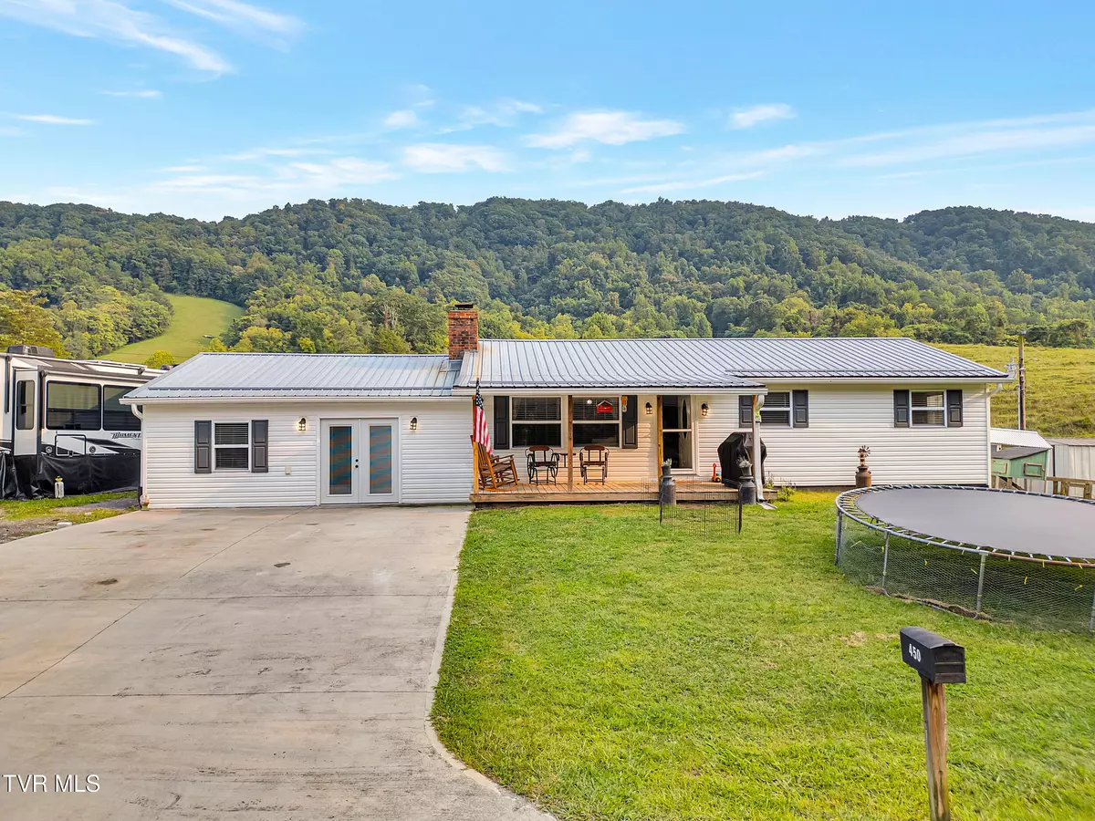 Washburn, TN 37888,450 Clinch View LN