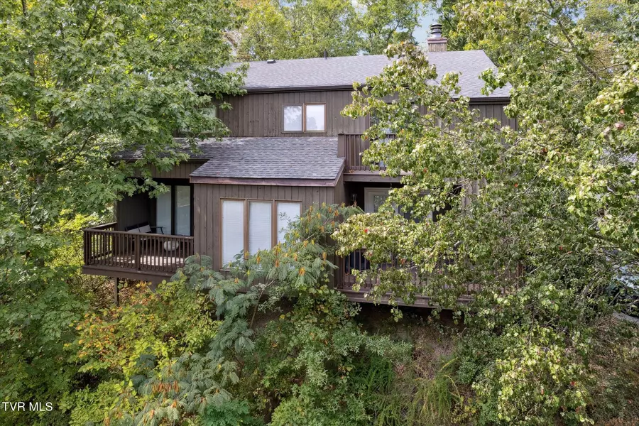 305 Hickory BLF #305, Johnson City, TN 37601