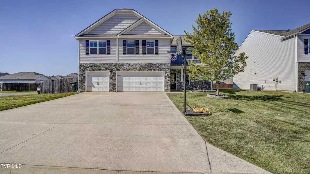 6775 Wildlife CIR, Piney Flats, TN 37686
