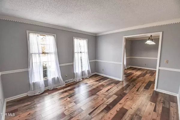 Blountville, TN 37617,377 Overlook DR