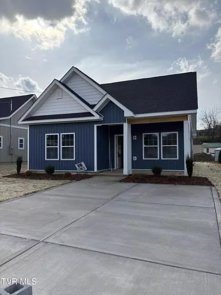 616 Pine ST, Elizabethton, TN 37643