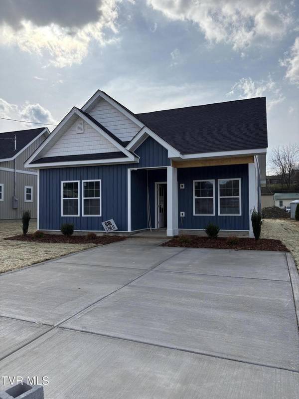 616 Pine ST, Elizabethton, TN 37643