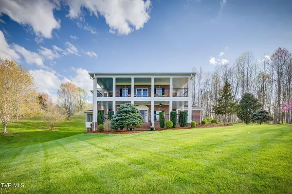 Elizabethton, TN 37643,2606 Beechwood DR