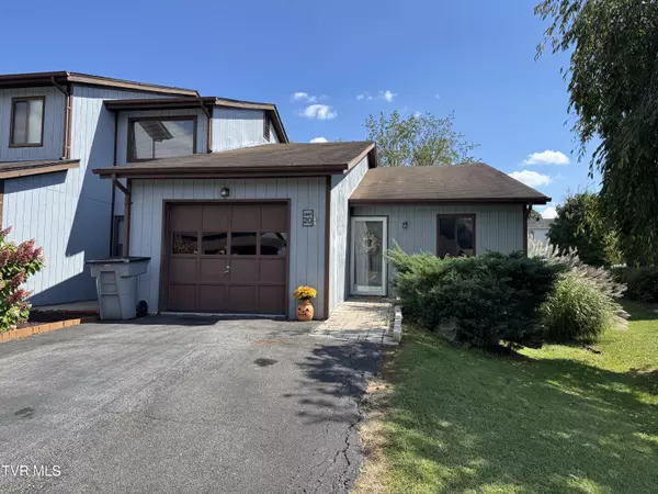 Bristol, TN 37620,90 Tulip Grove CIR #20