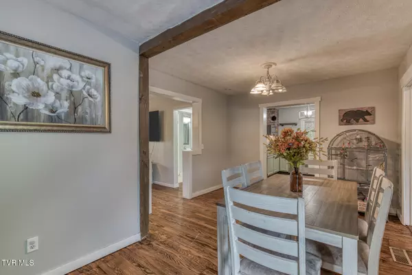 Erwin, TN 37650,301 Polly Erwin RD