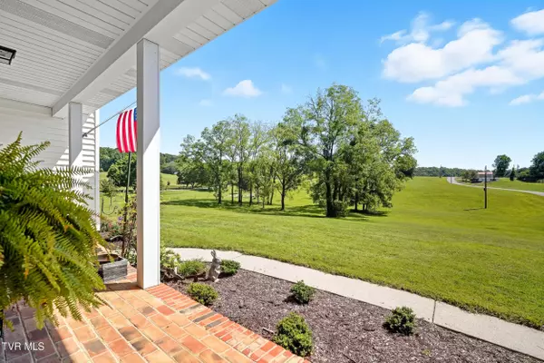 Blountville, TN 37617,550 Country View Private Drive