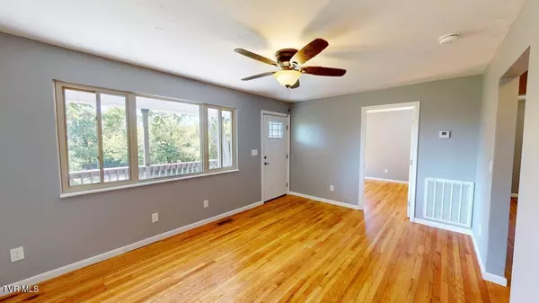 Bulls Gap, TN 37711,231 Guthries Gap RD