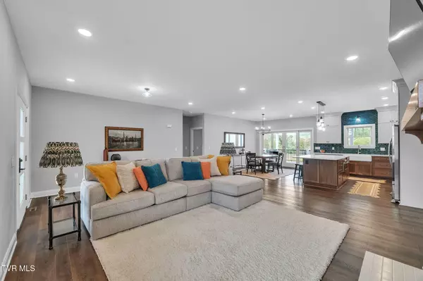 Chilhowie, VA 24319,182 St Johns WAY